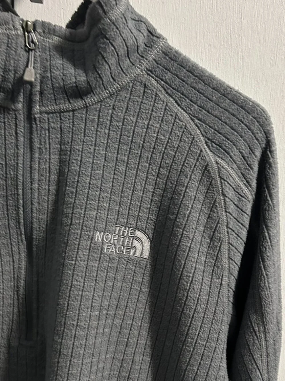 The North Face Men's SDS Gray 1/2-Zip Grid Fleece Jacket Size L